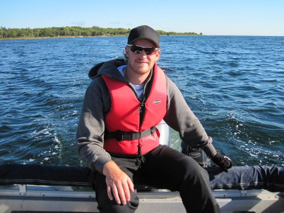 Martin kör med den lilla motorn